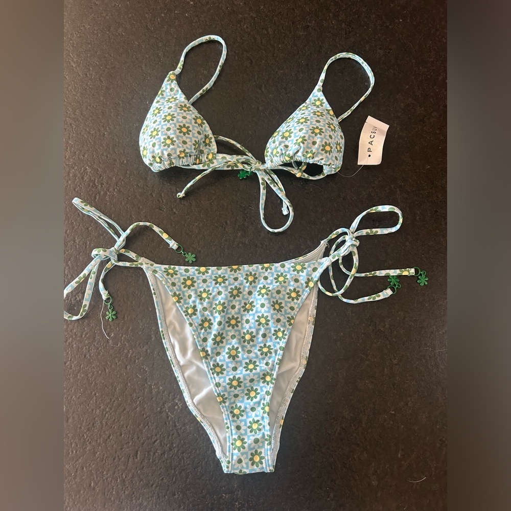 Never worn Pacsun bathing suit. Size Small